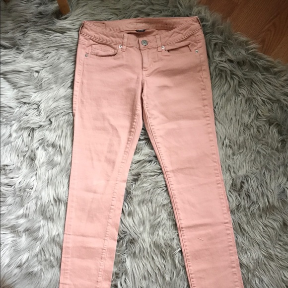 AEO Pink Stretch Skinny Jeans 🌸 - Picture 3 of 6